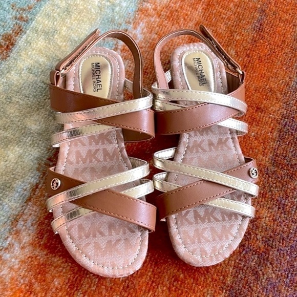 Brand New Michael Kors Luggage & Metallic Gold Multi Strap Logo Sandals - Picture 2 of 12